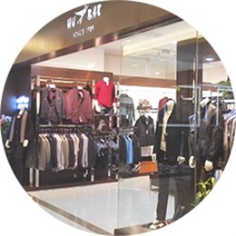 王美荣  鄂尔多斯 购物中心